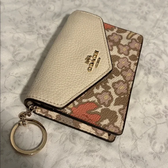 Coach Floral Envelope card Holder - Picture 11 of 12